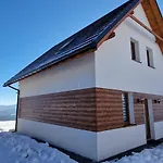 Semesterbostad 4 Pory Roku *